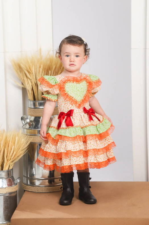 Vestido junino Verde e Laranja com laço vermelho